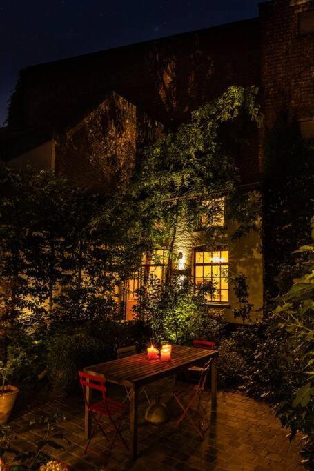 アントウェルペン Carriage House In Quiet Ecological Gardenヴィラ エクステリア 写真