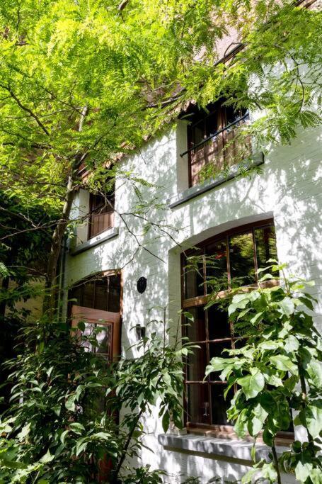 アントウェルペン Carriage House In Quiet Ecological Gardenヴィラ エクステリア 写真