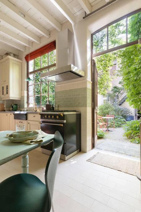 アントウェルペン Carriage House In Quiet Ecological Gardenヴィラ エクステリア 写真