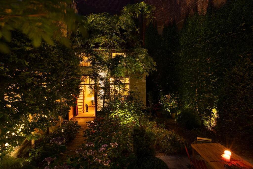 アントウェルペン Carriage House In Quiet Ecological Gardenヴィラ エクステリア 写真