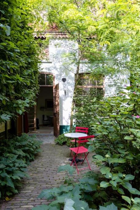 アントウェルペン Carriage House In Quiet Ecological Gardenヴィラ エクステリア 写真